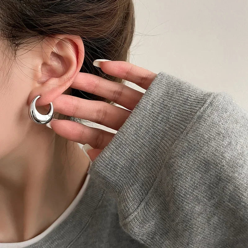 Eleanor Hoop Earrings