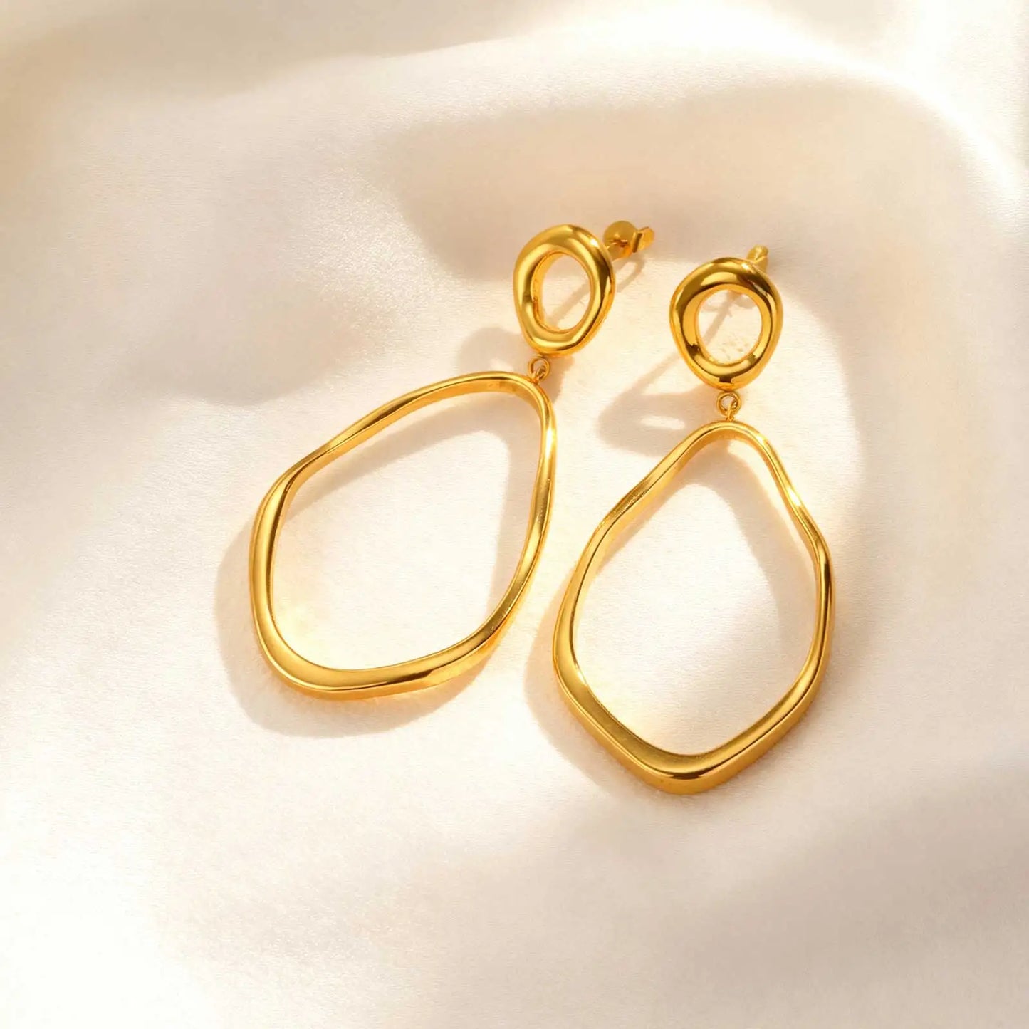 Luna Earrings