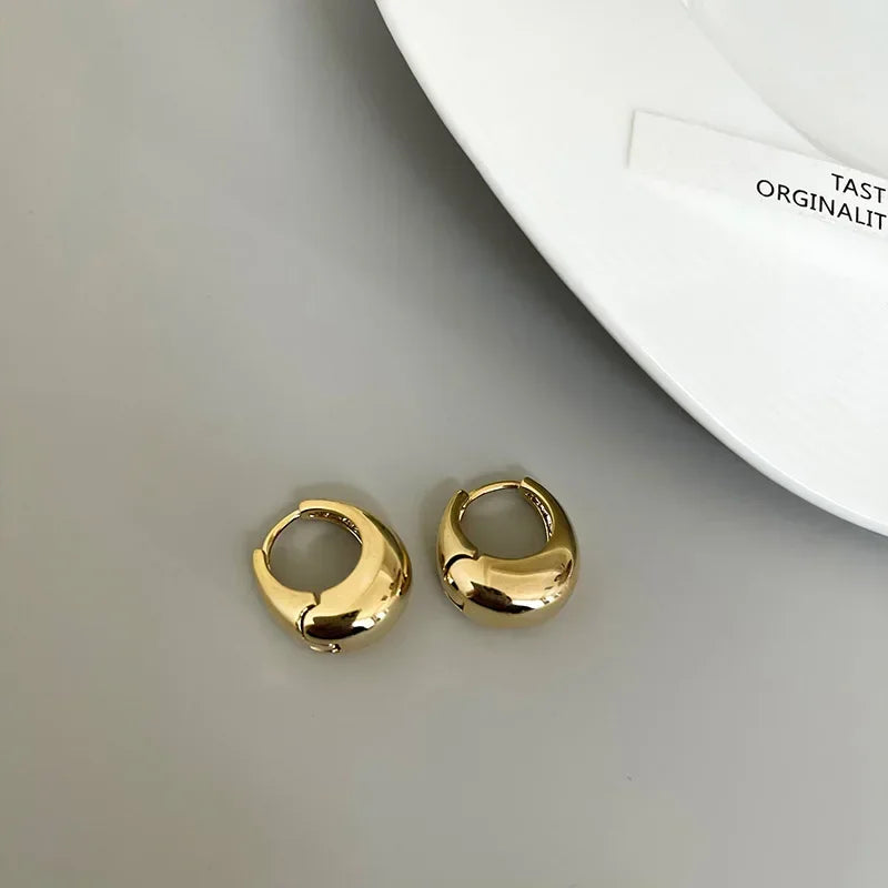 Eleanor Hoop Earrings
