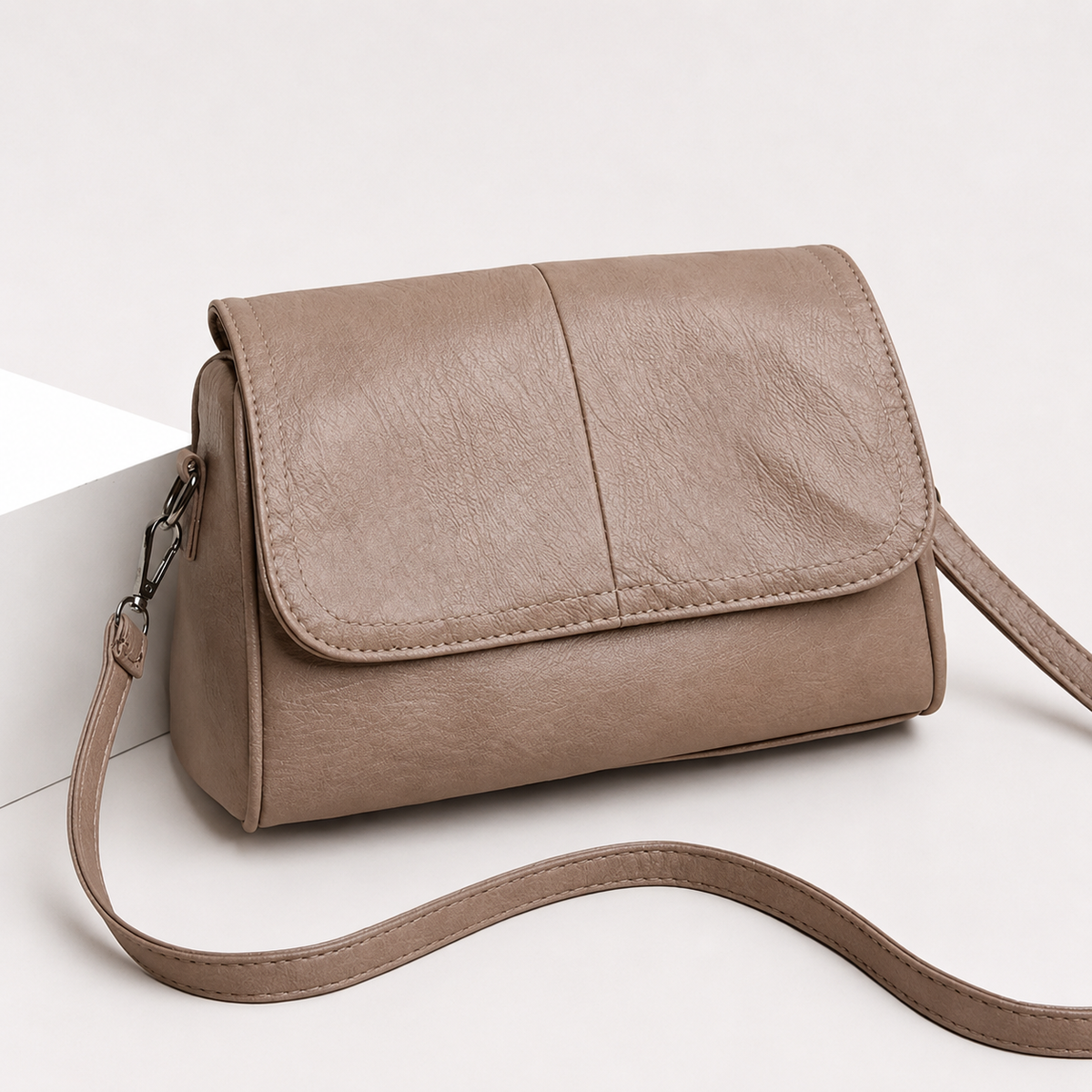 Leonie Bag