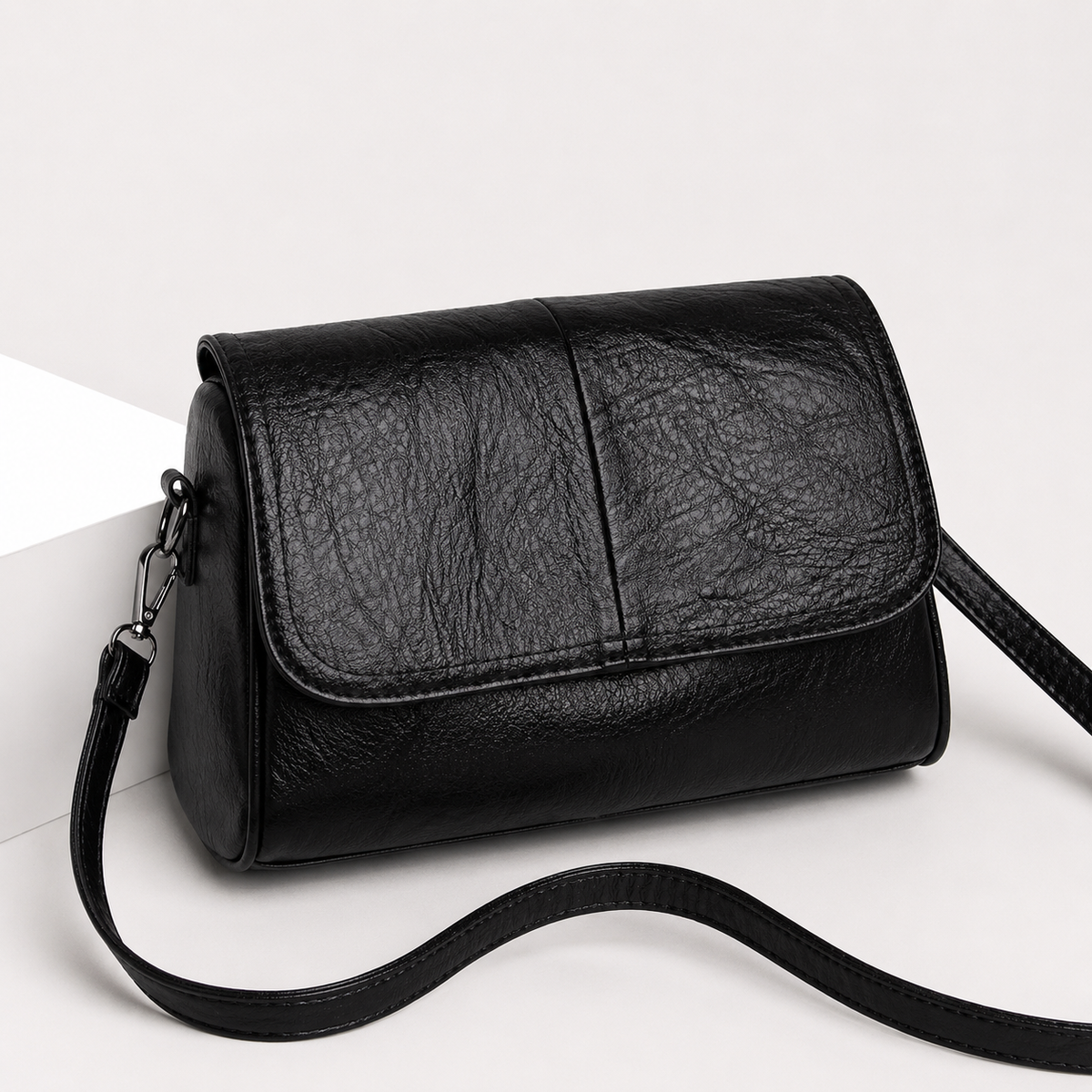 Leonie Bag